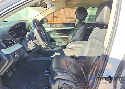 2013 Lincoln Mkt z USA, uszkodzony, nr VIN 2LMHJ5AT5DBL50816